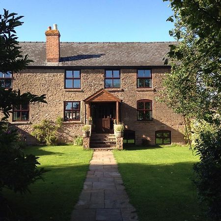 Little Treaddow Farmhouse B And B Grafton Exterior photo